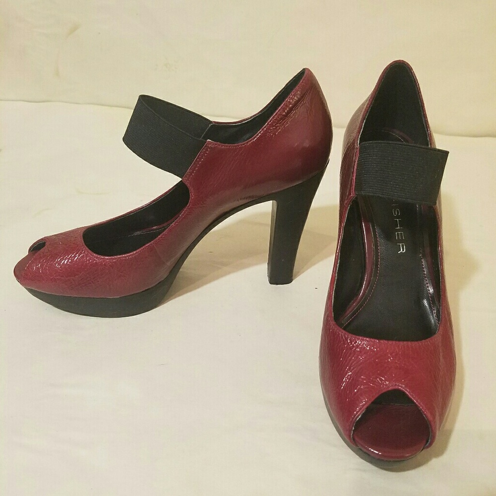 Marc Fisher Burgundy Peep Toe Heel w/ Ankl…